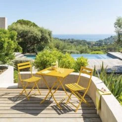 Table De Jardin Pliante Carrée Greensboro Jaune Moutarde