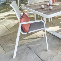 Fauteuil De Jardin Dossier Haut Empilable Essio Noisette & Blanc -Hespéride 00W077893D